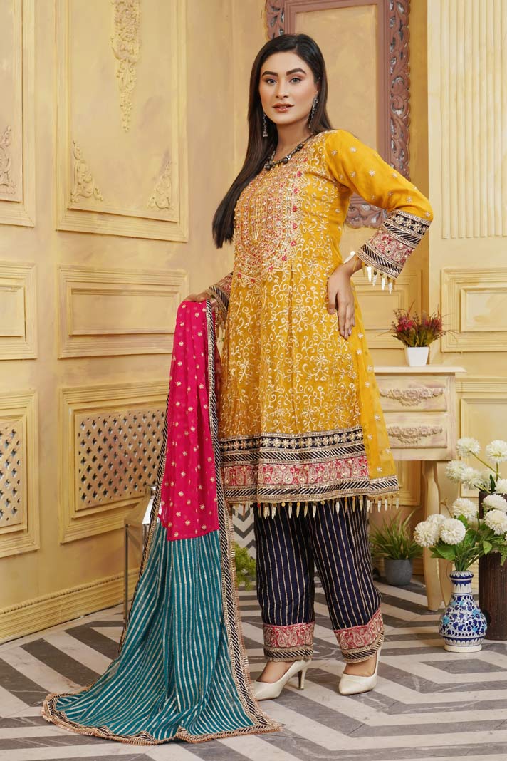 Mehndi Outfits Formal Dress